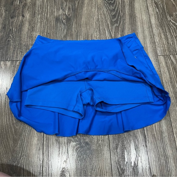 ☀️ 3/$30 Nike Dri-Fit bright blue with white stripe tennis skort - Picture 5 of 7